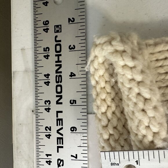 Handmade Knit Cream Shawl With Fringe Leaf Pattern Design 90 X 24 Cozy Cottage - Picture 3 of 8